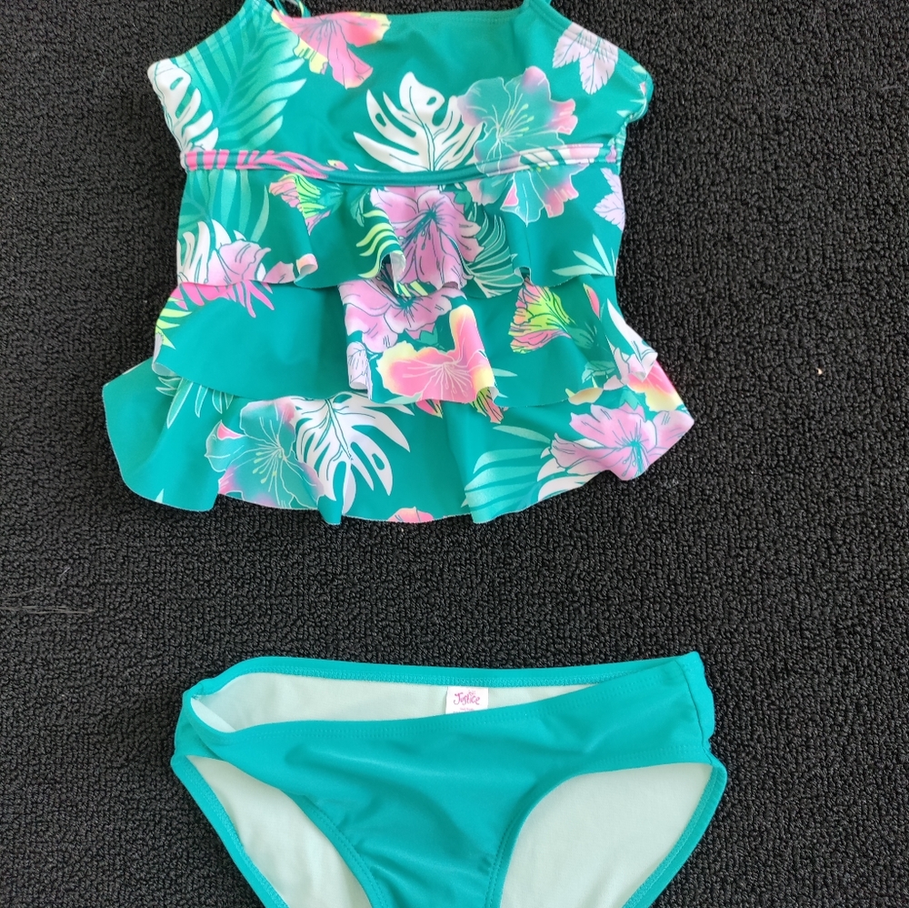 Bathing suit